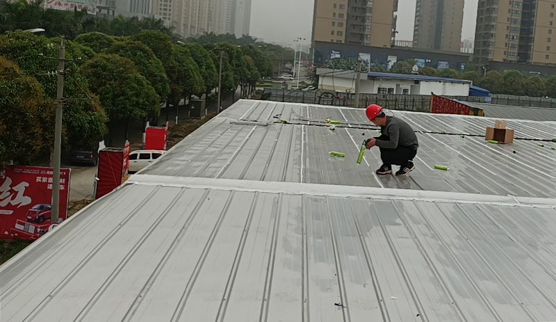桂林凤凰加油站-彩钢罩棚防水防腐维修工程